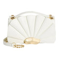 Bolso de Hombro Elegance Shell Blanco con cadena dorada para mujer